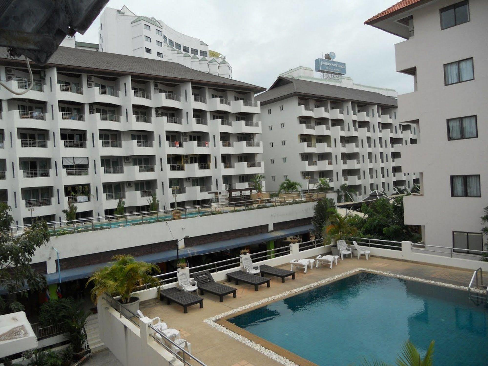 Jomtien Good Luck Apartment Praia de Jomtien Exterior foto