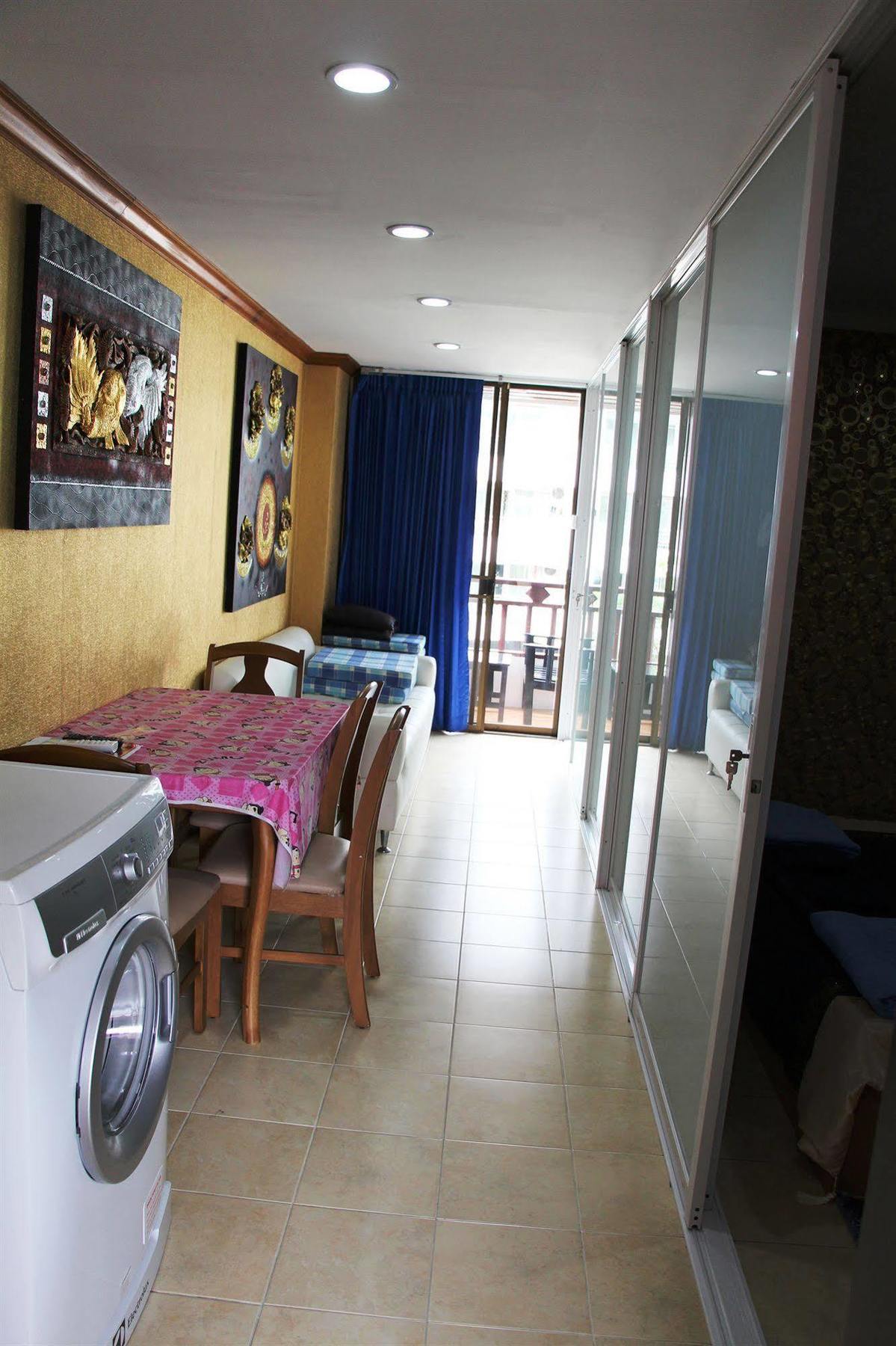 Jomtien Good Luck Apartment Praia de Jomtien Exterior foto